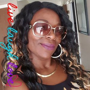 Meet your Posher, Dewanda